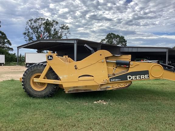 Image of John Deere 2412DE equipment image 2