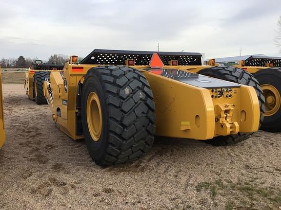 Image of John Deere 2412DE equipment image 4