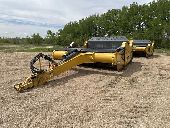 Image of John Deere 2412DE equipment image 2