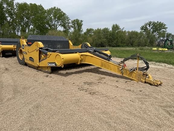 Image of John Deere 2412DE Primary image