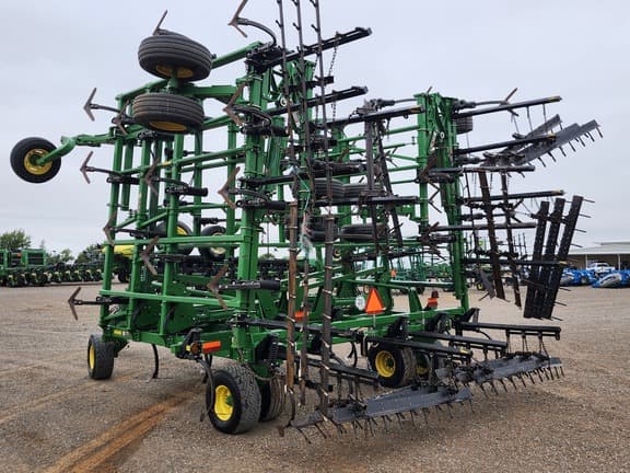 Image of John Deere 2430 equipment image 2
