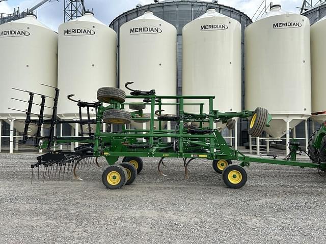 Image of John Deere 2430 equipment image 3