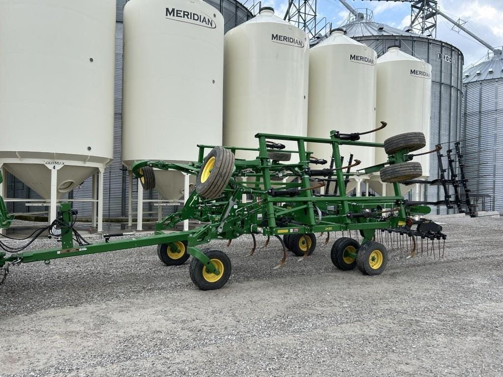 2022 John Deere 2430 Equipment Image0