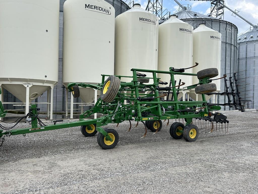 Image of John Deere 2430 Primary image