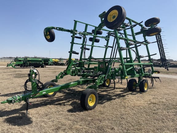 Main image John Deere 2430