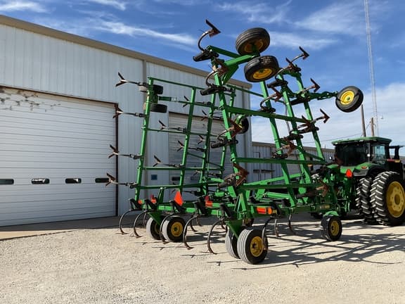 Image of John Deere 2430 equipment image 3