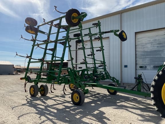 Image of John Deere 2430 equipment image 2