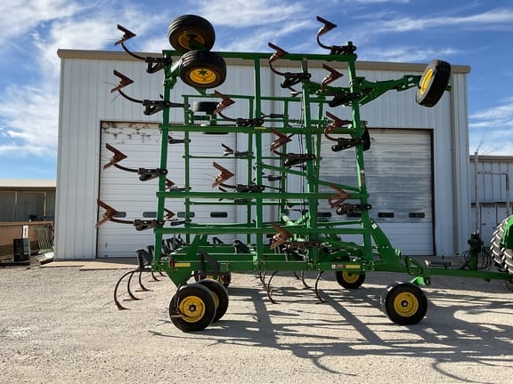 2022 John Deere 2430 Equipment Image0