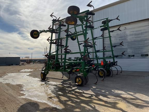 Image of John Deere 2430 equipment image 2