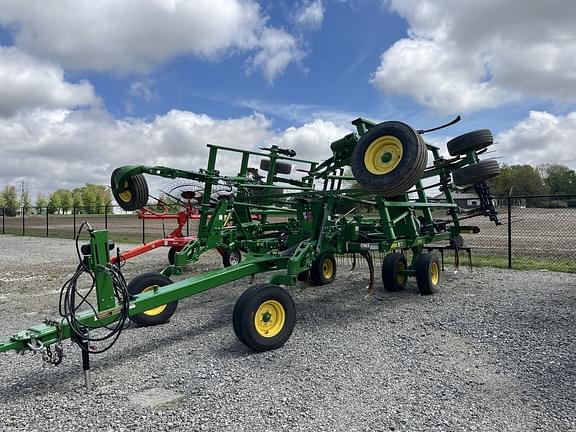 Image of John Deere 2430 equipment image 2