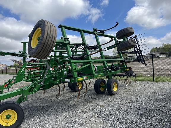 Image of John Deere 2430 equipment image 3