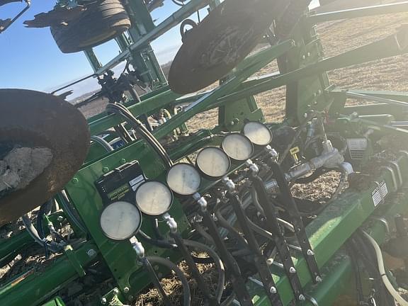 Image of John Deere 2430C equipment image 3