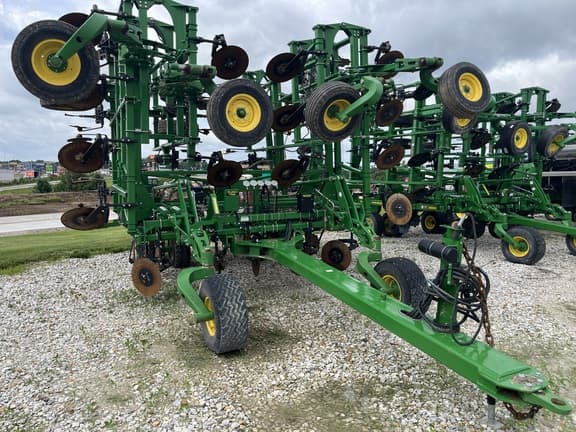 Image of John Deere 2430C equipment image 1