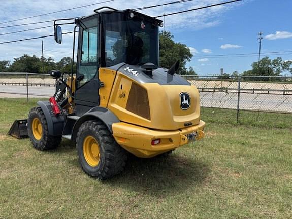 Image of John Deere 244L equipment image 4