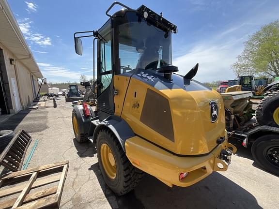 Image of John Deere 244L equipment image 2