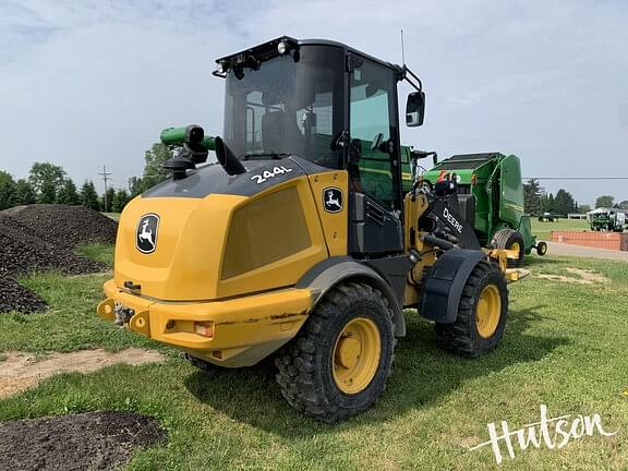 Image of John Deere 244L equipment image 3