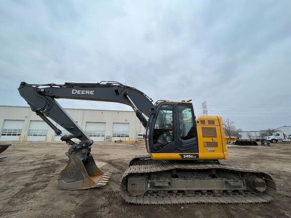 Image of John Deere 245G equipment image 1