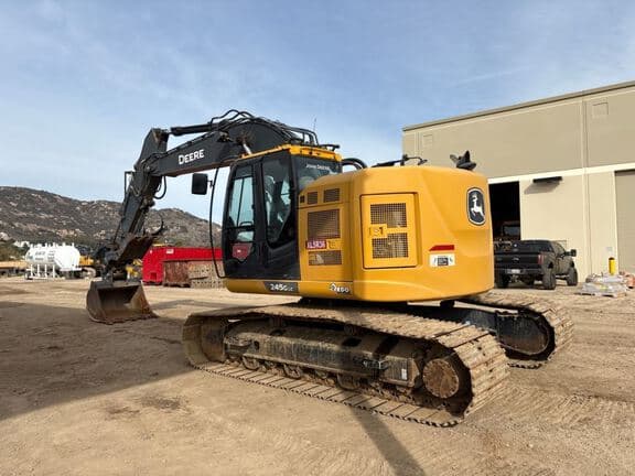 Image of John Deere 245G equipment image 2