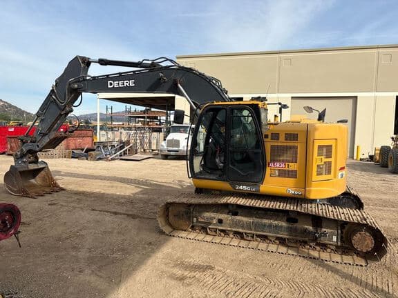 Image of John Deere 245G equipment image 1