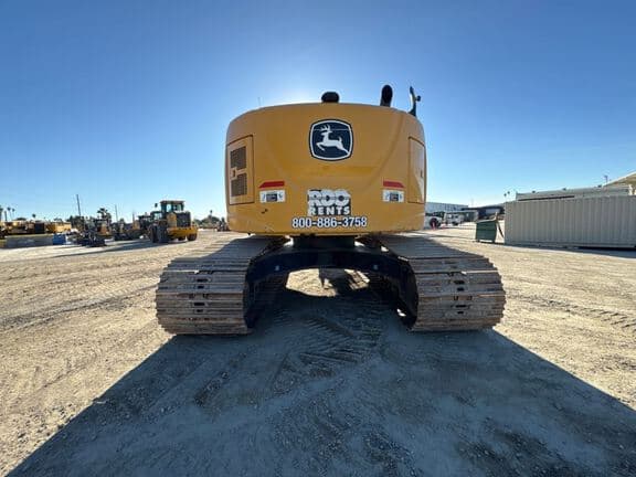 Image of John Deere 245G equipment image 3