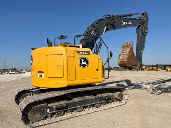 Image of John Deere 245G LC equipment image 1