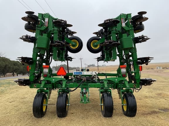 Image of John Deere 2510H equipment image 3