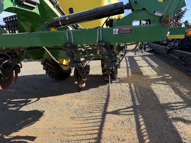 Image of John Deere 2510L equipment image 4