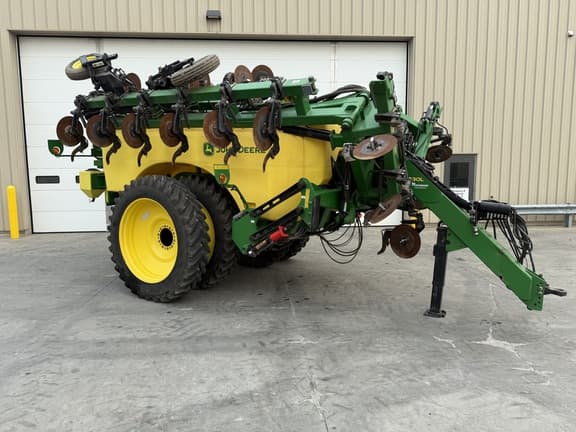 Image of John Deere 2530L Primary image