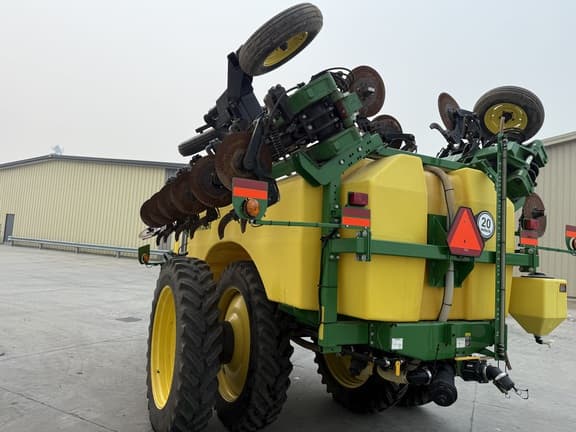 Image of John Deere 2530L equipment image 4