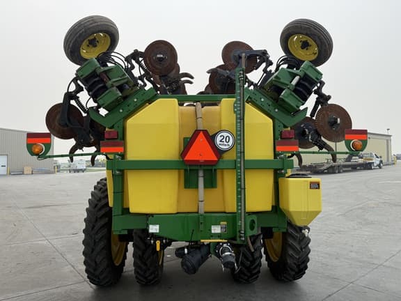 Image of John Deere 2530L equipment image 3