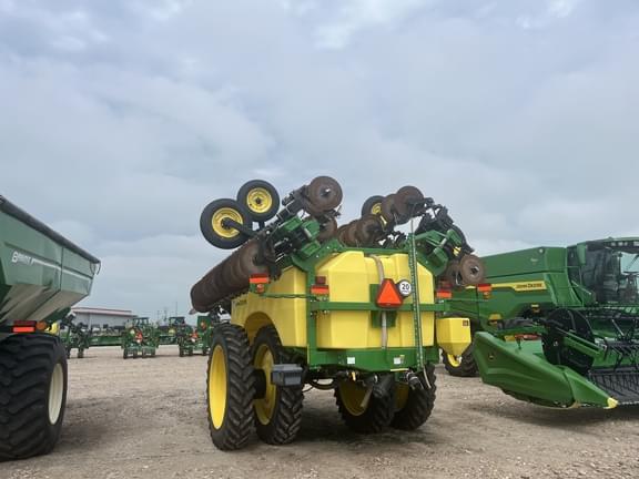 Image of John Deere 2530L equipment image 4