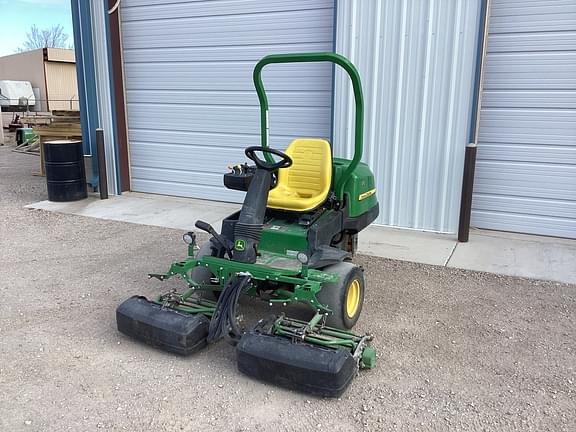Image of John Deere 2550 equipment image 2