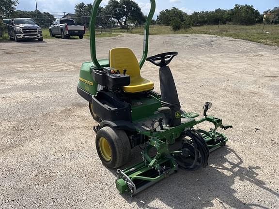 Image of John Deere 2550 equipment image 4