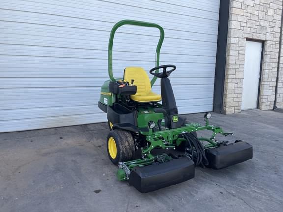 Image of John Deere 2550 equipment image 2