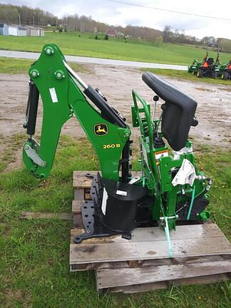 2022 John Deere 260B Equipment Image0