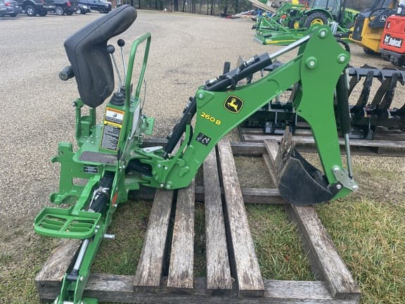 Image of John Deere 260B equipment image 1