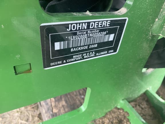 Image of John Deere 260B equipment image 3