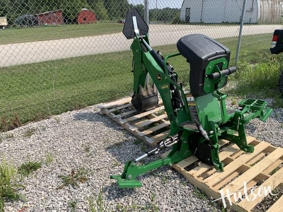 Image of John Deere 260B equipment image 4