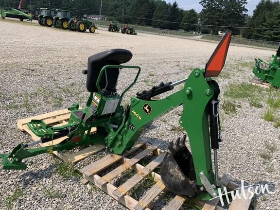 Image of John Deere 260B Primary image