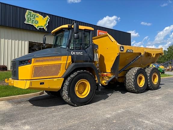 2022 John Deere 260E Equipment Image0