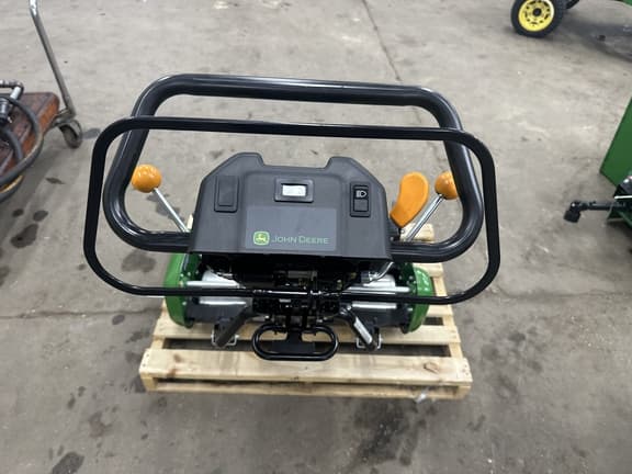 Image of John Deere 260SL equipment image 1