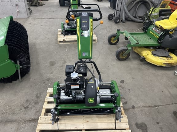 2022 John Deere 260SL Equipment Image0