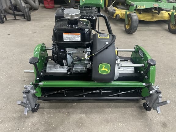 Image of John Deere 260SL equipment image 2