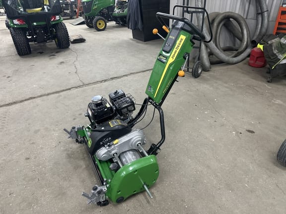 2022 John Deere 260SL Equipment Image0
