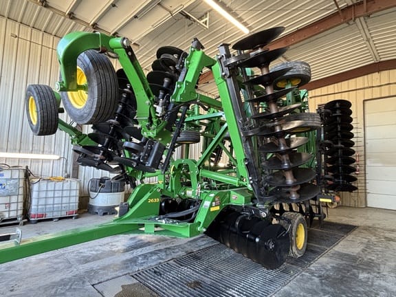 2022 John Deere 2633 Equipment Image0