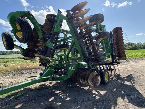 2022 John Deere 2633 Equipment Image0