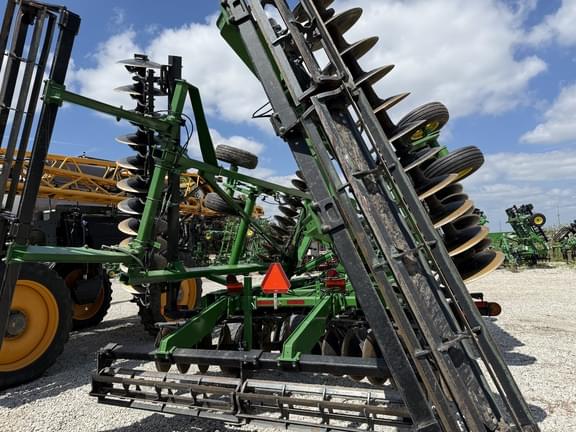 Image of John Deere 2635 equipment image 3