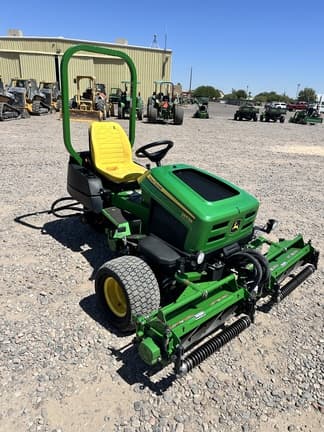 Image of John Deere 2653B equipment image 1