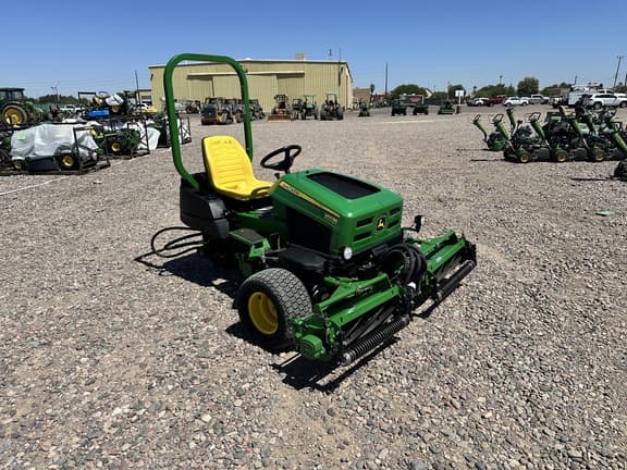 Image of John Deere 2653B equipment image 2