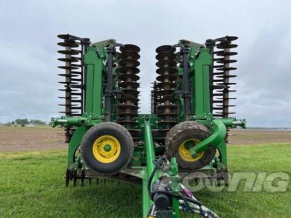 Image of John Deere 2660VT equipment image 4